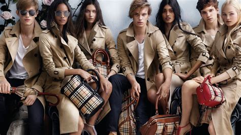 burberry fashion show 2014|Burberry fashion show today.